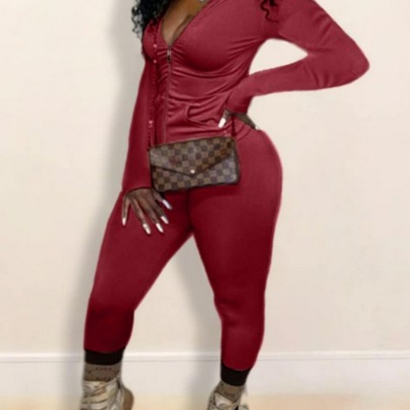 Two Piece outfit - Picture 2 of 2